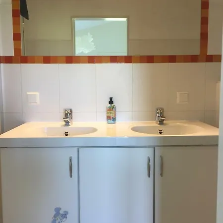 Apartamento Lekerweg 32 *